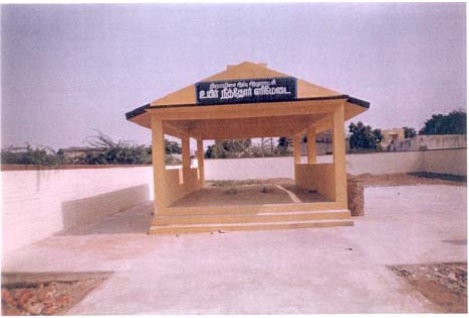 Burial ground at Udaiyarkoil, Thirumazhisai